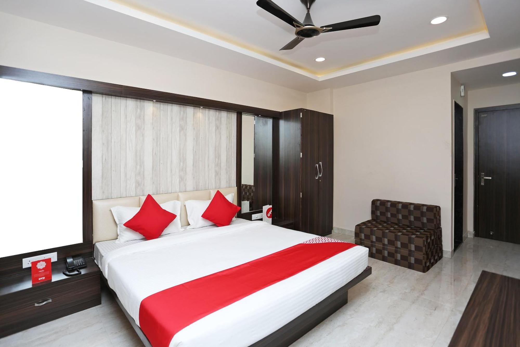 Oyo 15861 Hotel Shivganga Comfort Zone Raipur  Exterior photo